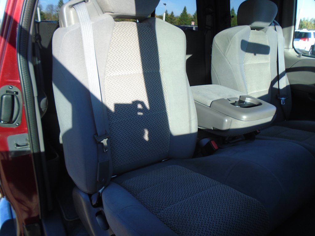 Photo 31 of this FORD F150