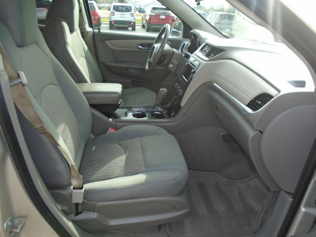 Photo 35 of this CHEVROLET TRAVERSE