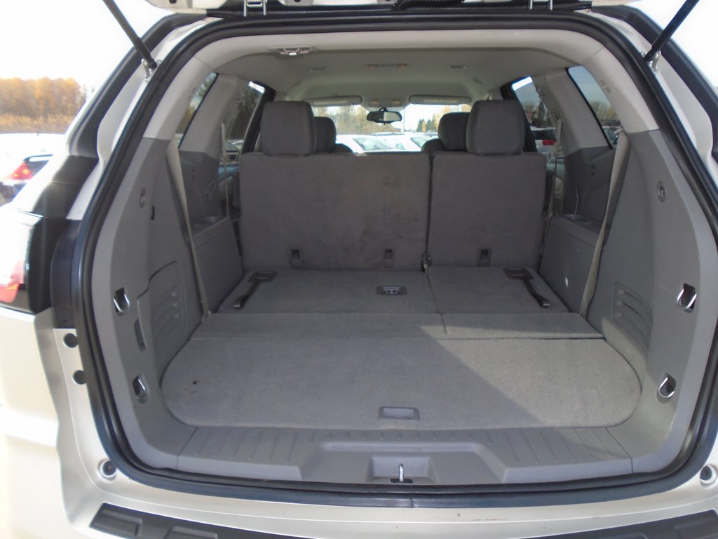Photo 16 of this CHEVROLET TRAVERSE