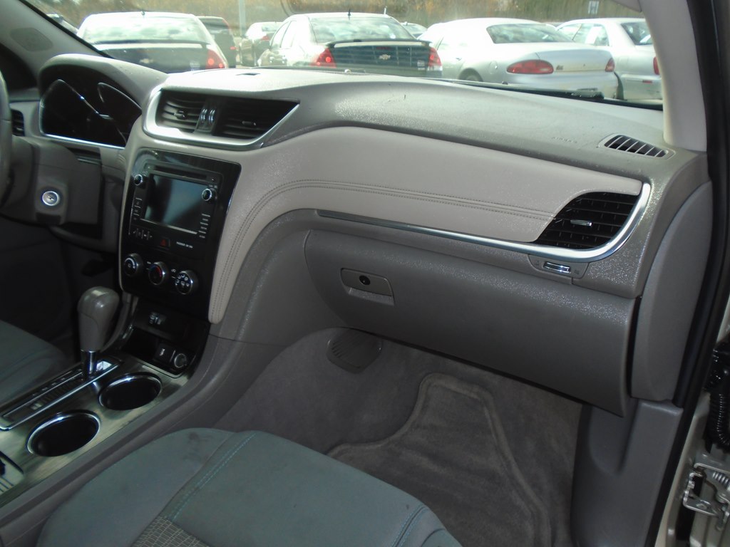Photo 36 of this CHEVROLET TRAVERSE