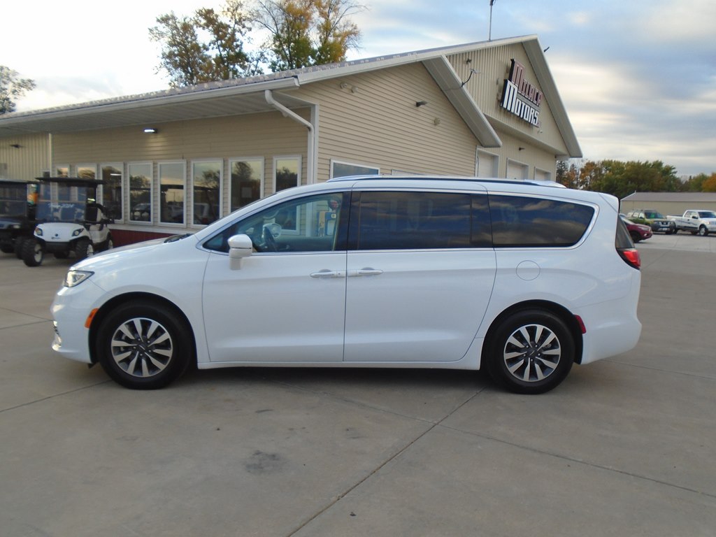 2021 CHRYSLER PACIFICA