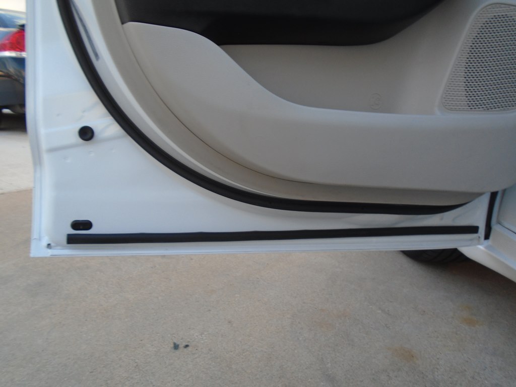 Photo 24 of this CHRYSLER PACIFICA