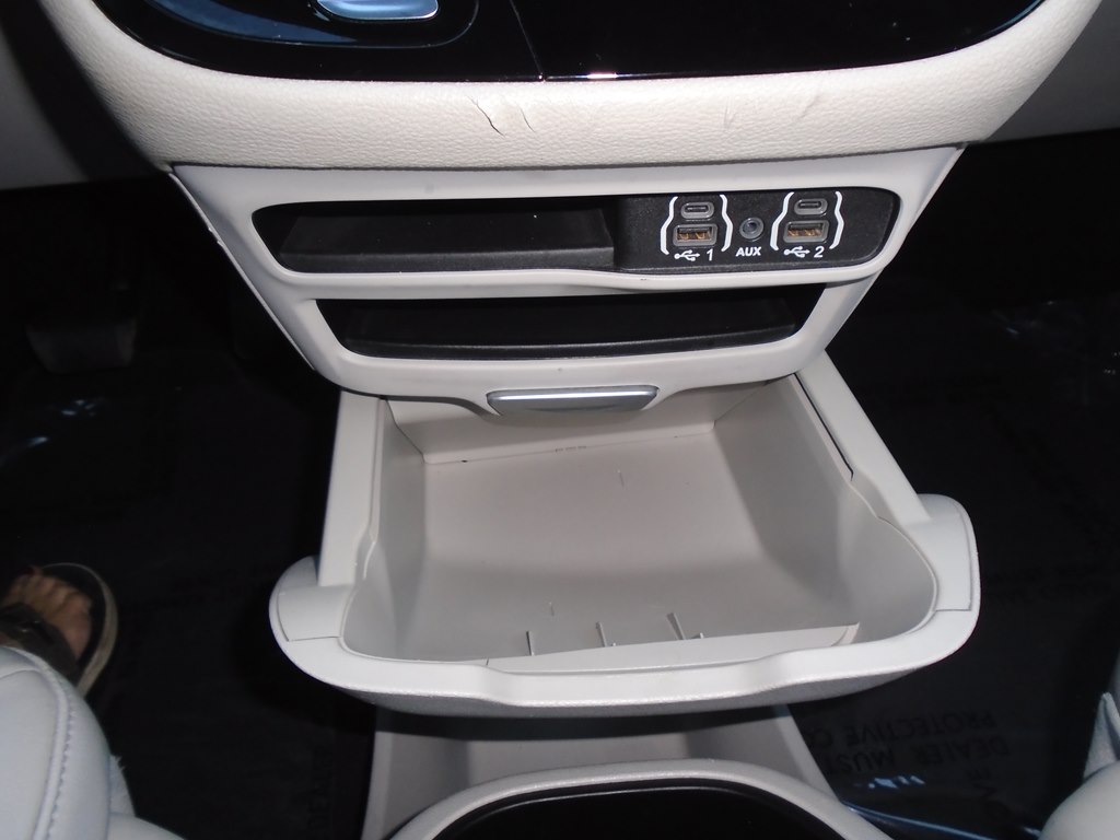 Photo 48 of this CHRYSLER PACIFICA