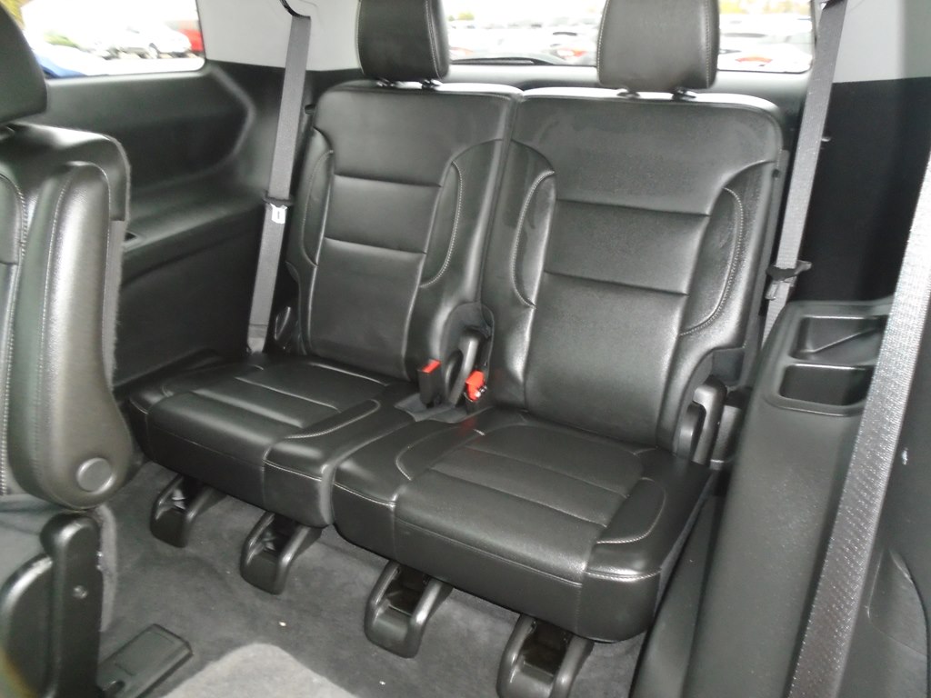 Photo 28 of this GMC ACADIA