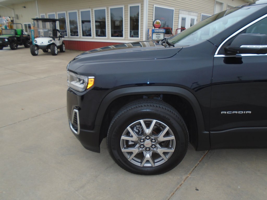 Photo 2 of this GMC ACADIA