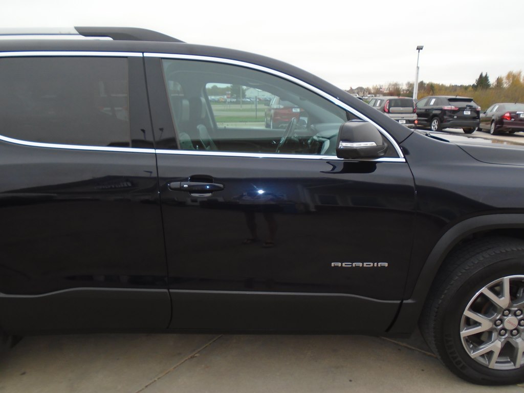 Photo 9 of this GMC ACADIA