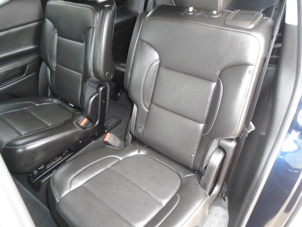 Photo 31 of this GMC ACADIA