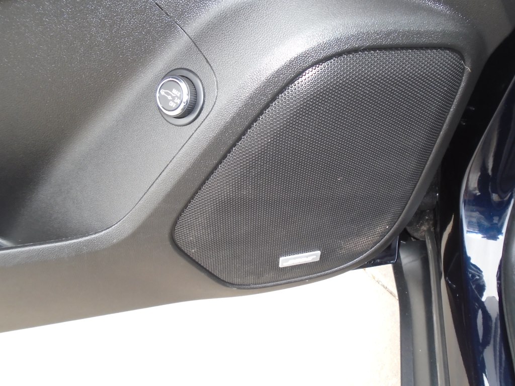 Photo 21 of this GMC ACADIA