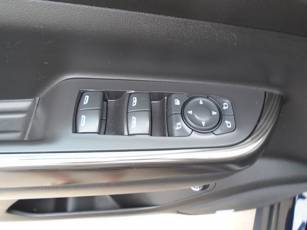 Photo 20 of this GMC ACADIA