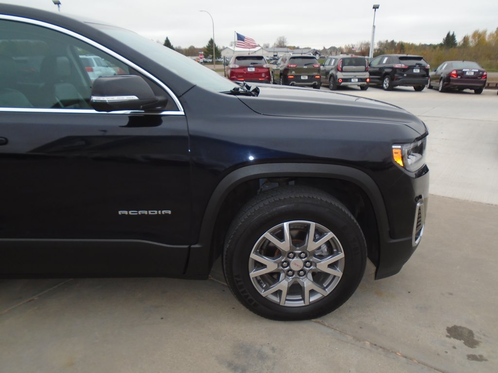 Photo 8 of this GMC ACADIA