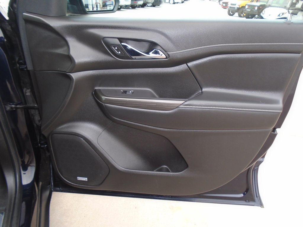 Photo 39 of this GMC ACADIA