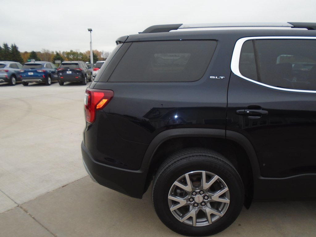 Photo 11 of this GMC ACADIA