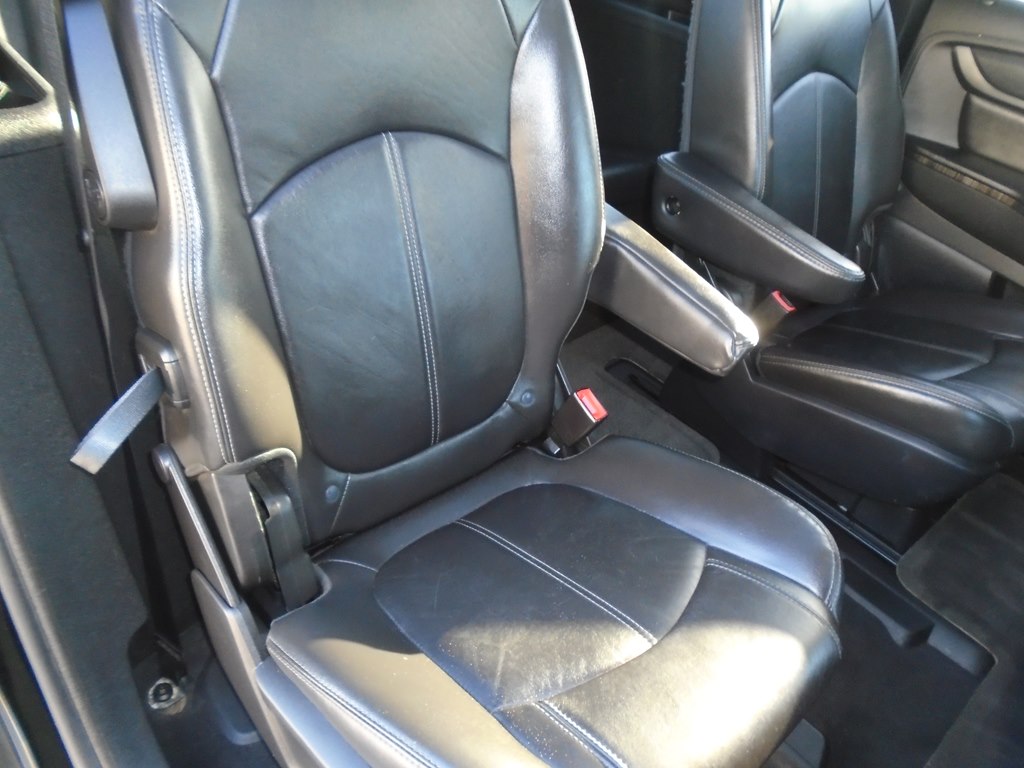 Photo 48 of this GMC ACADIA LIMITED