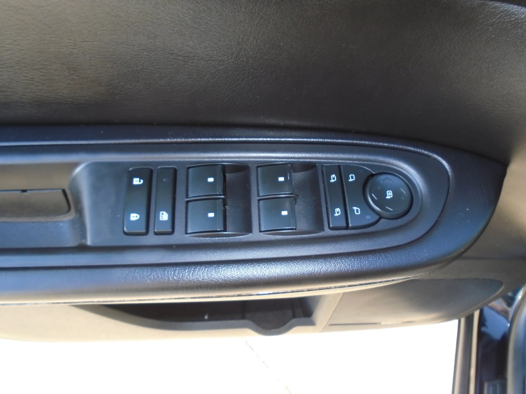 Photo 21 of this GMC ACADIA LIMITED