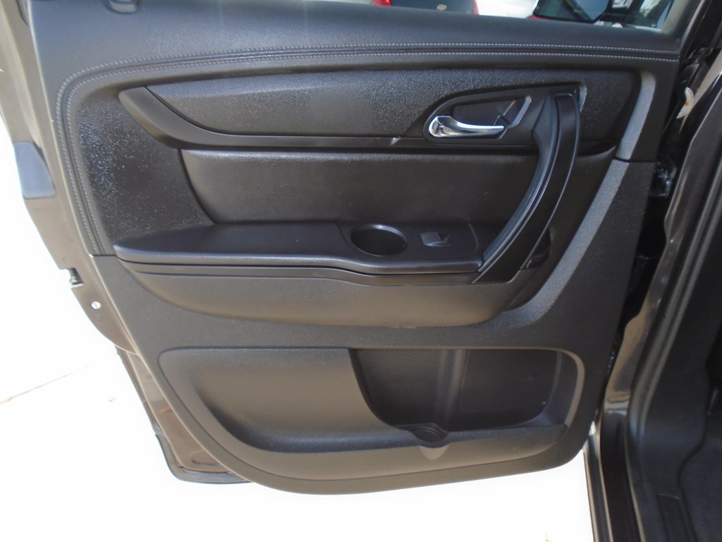 Photo 26 of this CHEVROLET TRAVERSE