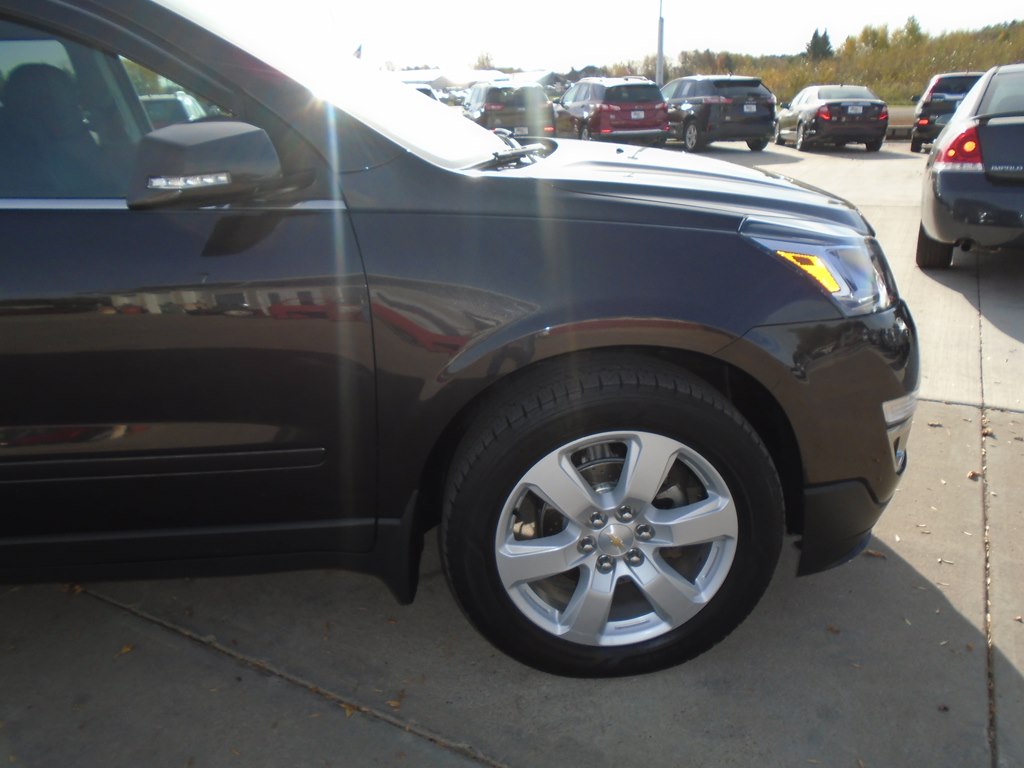 Photo 8 of this CHEVROLET TRAVERSE