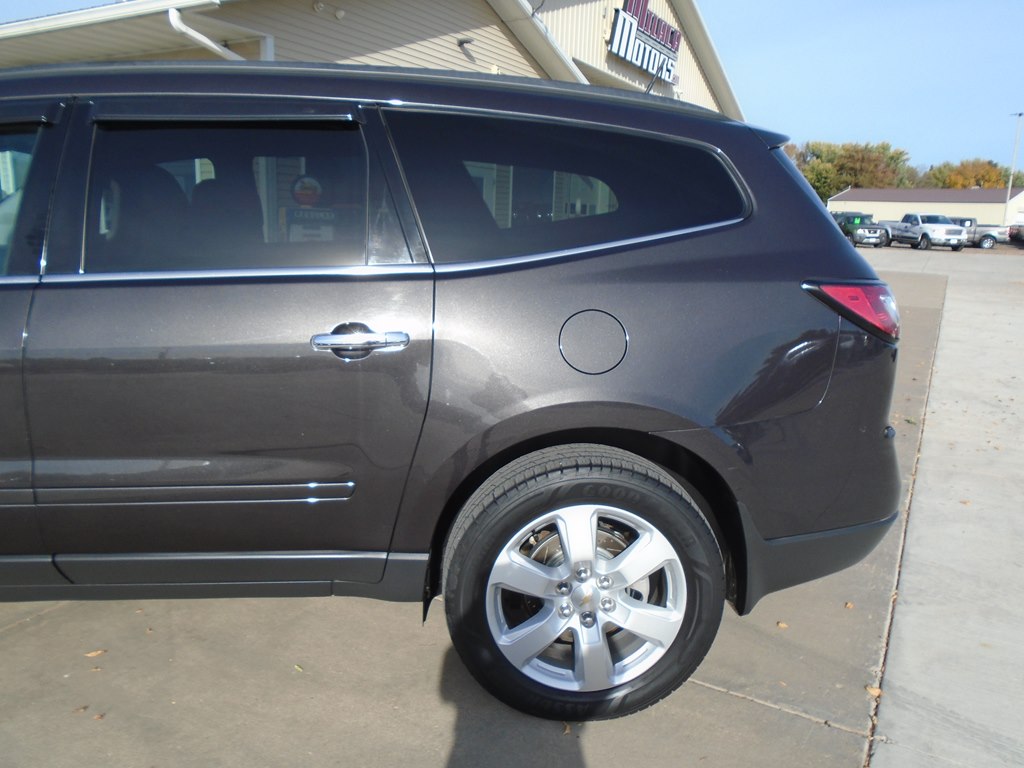 Photo 5 of this CHEVROLET TRAVERSE