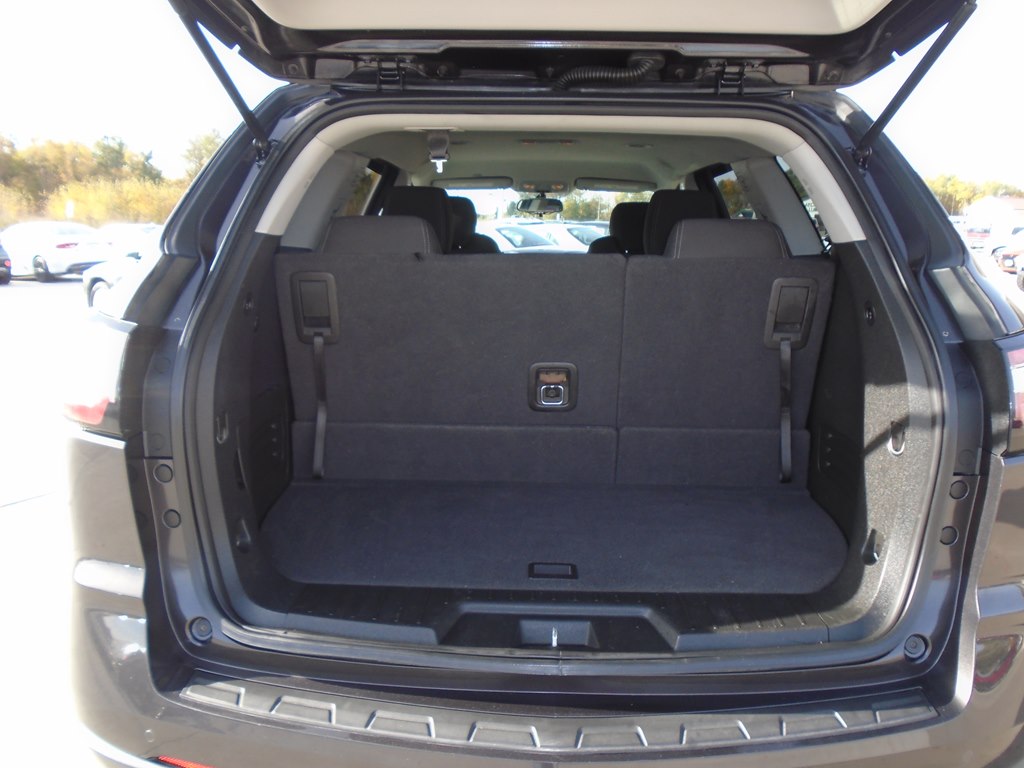 Photo 14 of this CHEVROLET TRAVERSE