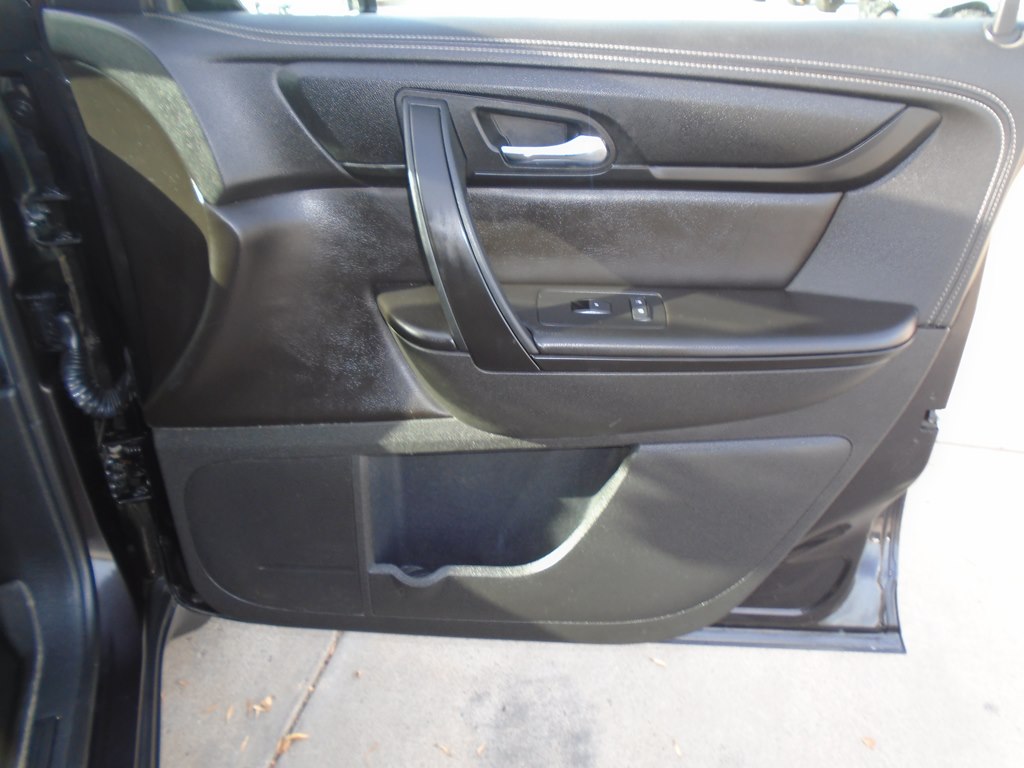 Photo 35 of this CHEVROLET TRAVERSE