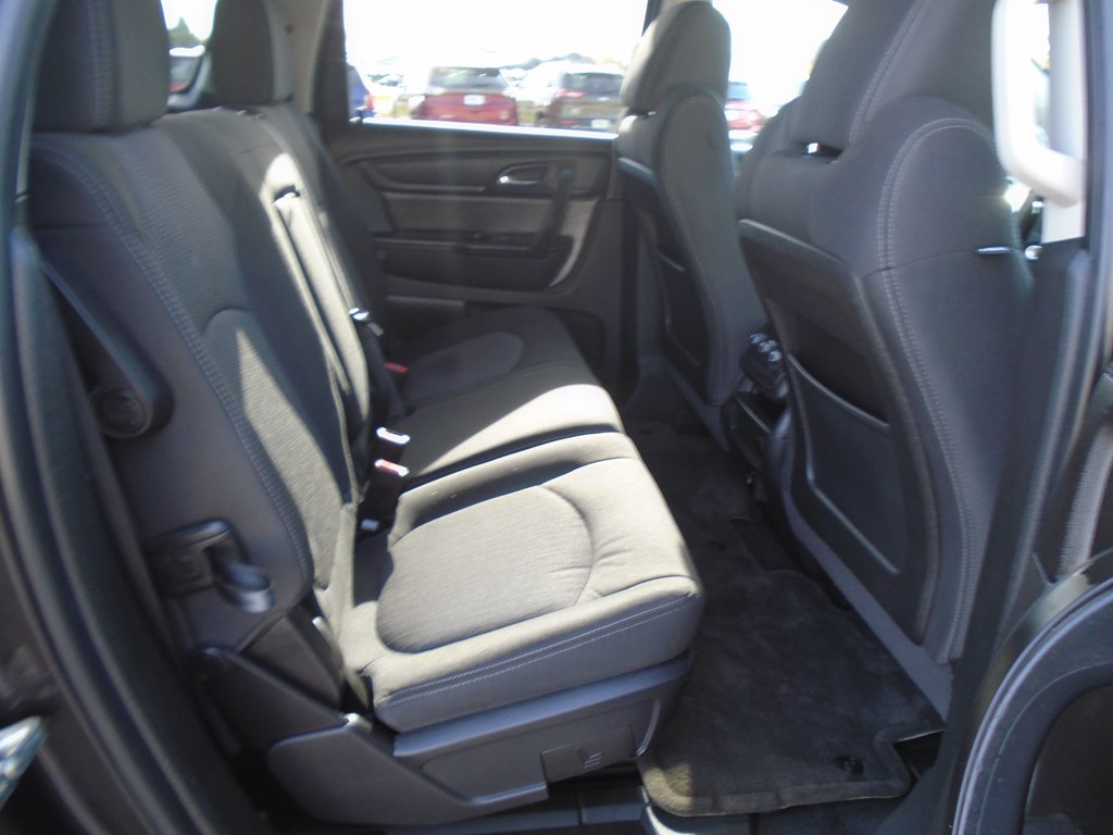 Photo 41 of this CHEVROLET TRAVERSE