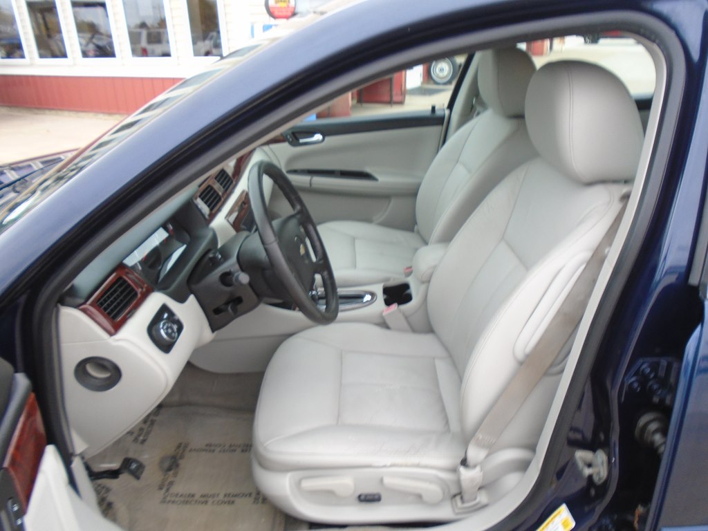 Photo 14 of this CHEVROLET IMPALA