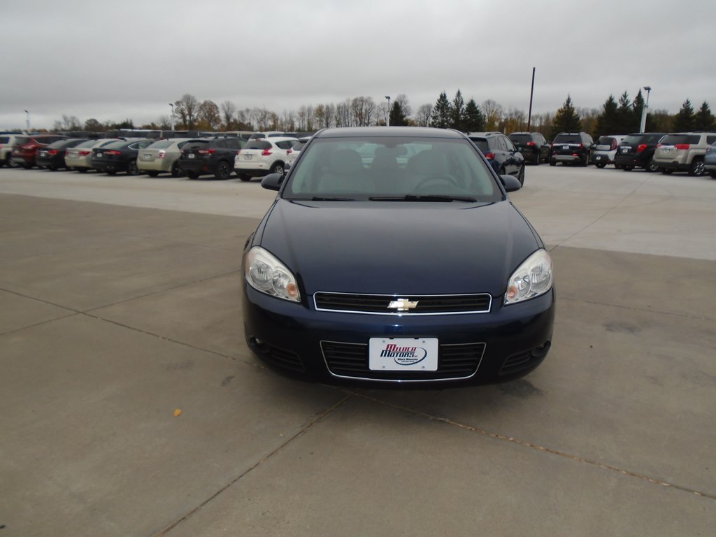 Photo 6 of this CHEVROLET IMPALA