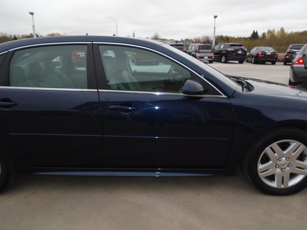 Photo 9 of this CHEVROLET IMPALA