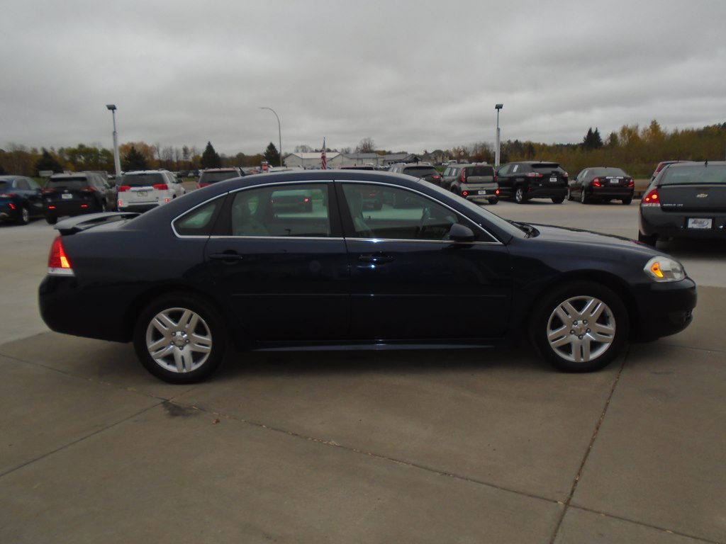 Photo 7 of this CHEVROLET IMPALA