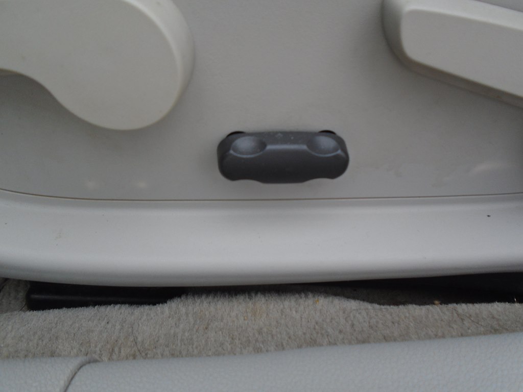 Photo 15 of this CHEVROLET IMPALA