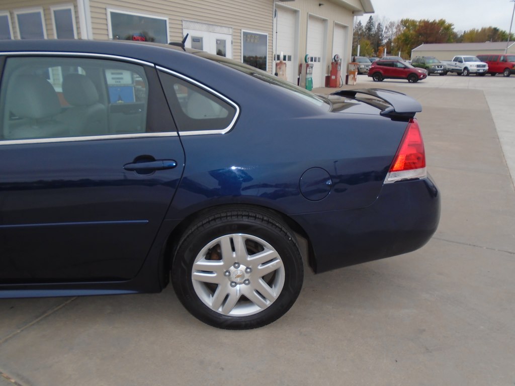 Photo 5 of this CHEVROLET IMPALA