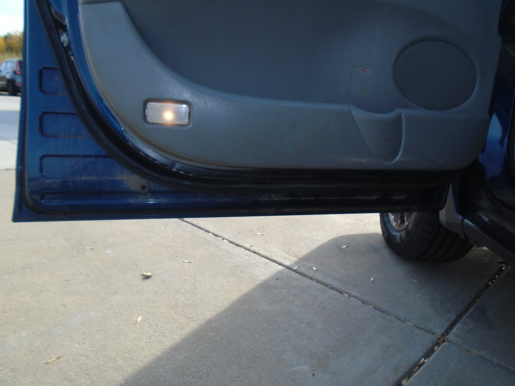 Photo 22 of this TOYOTA SIENNA