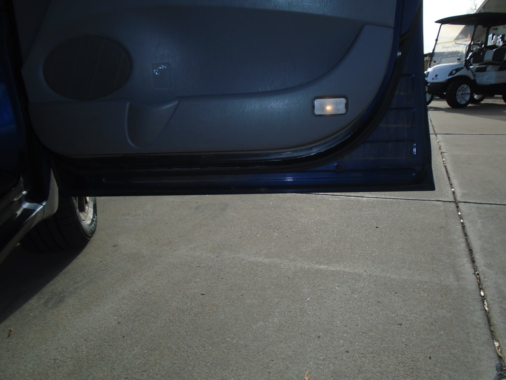 Photo 32 of this TOYOTA SIENNA