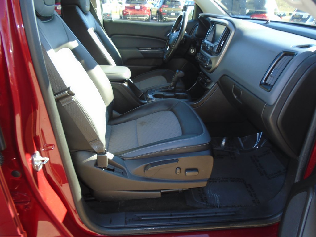 Photo 34 of this CHEVROLET COLORADO
