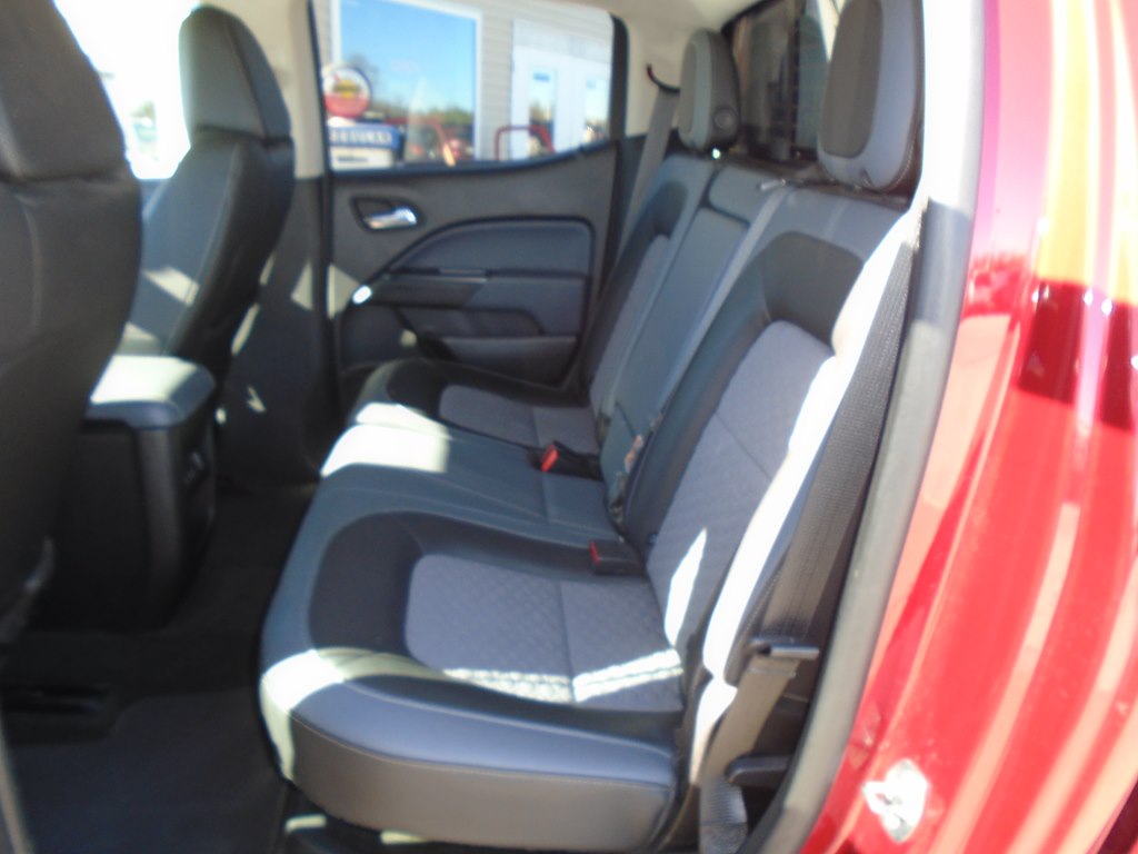 Photo 25 of this CHEVROLET COLORADO