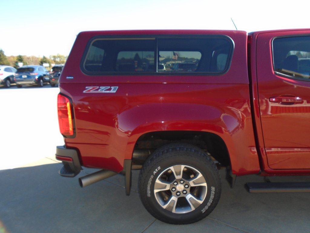 Photo 12 of this CHEVROLET COLORADO