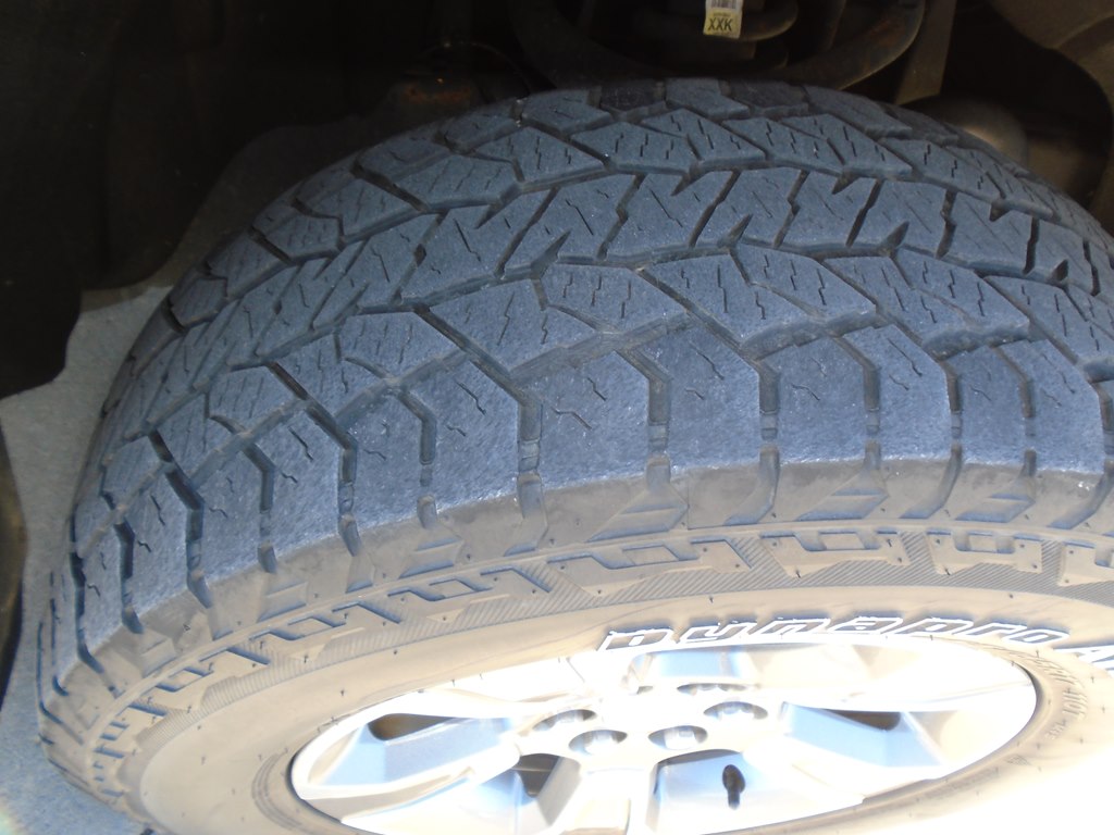 Photo 70 of this CHEVROLET COLORADO