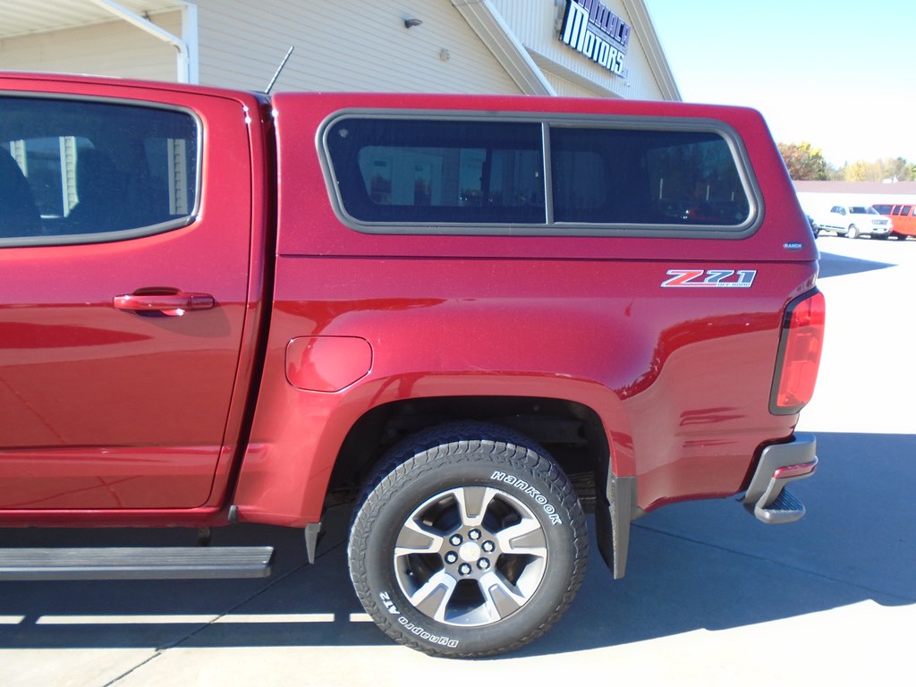 Photo 6 of this CHEVROLET COLORADO