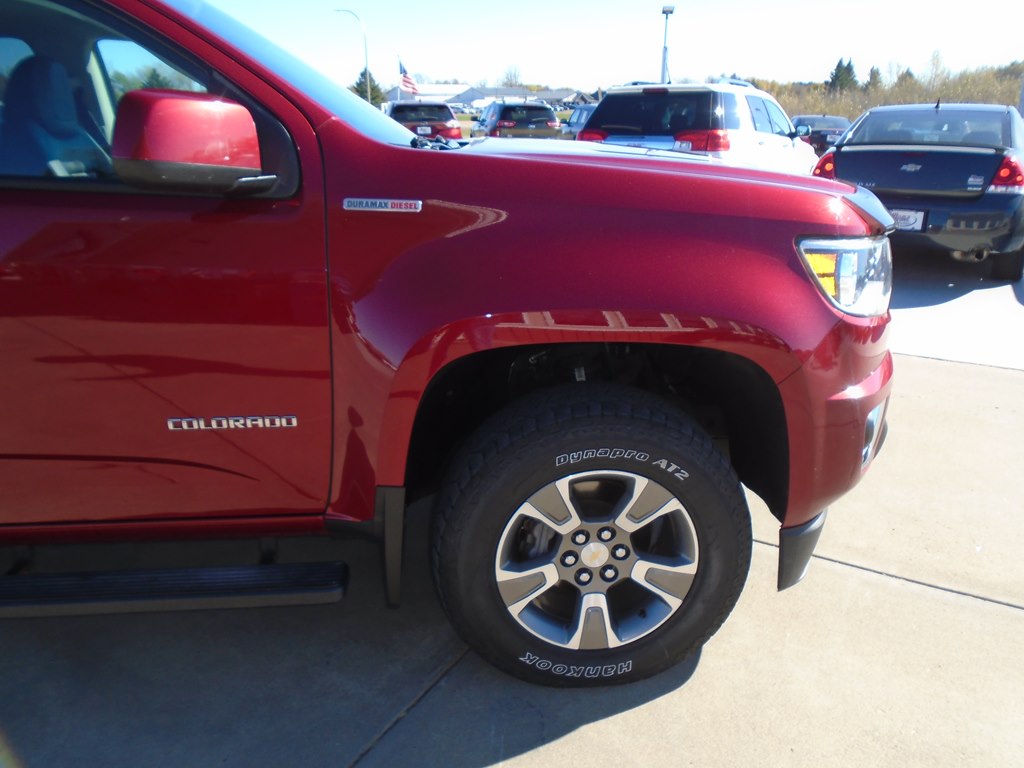Photo 9 of this CHEVROLET COLORADO