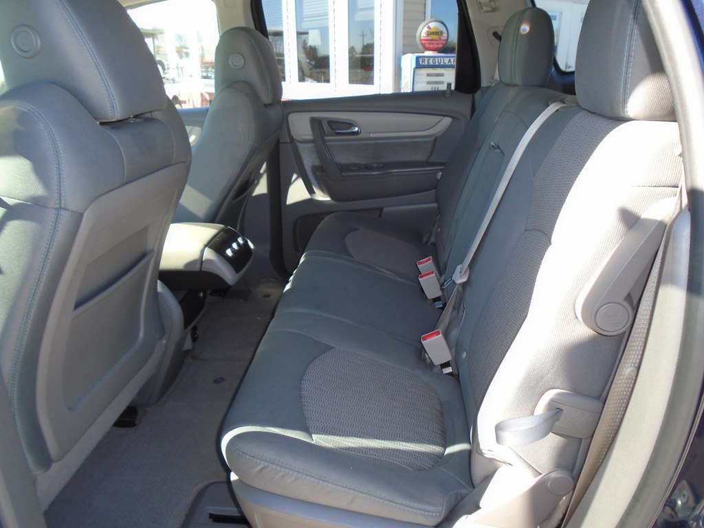 Photo 24 of this CHEVROLET TRAVERSE