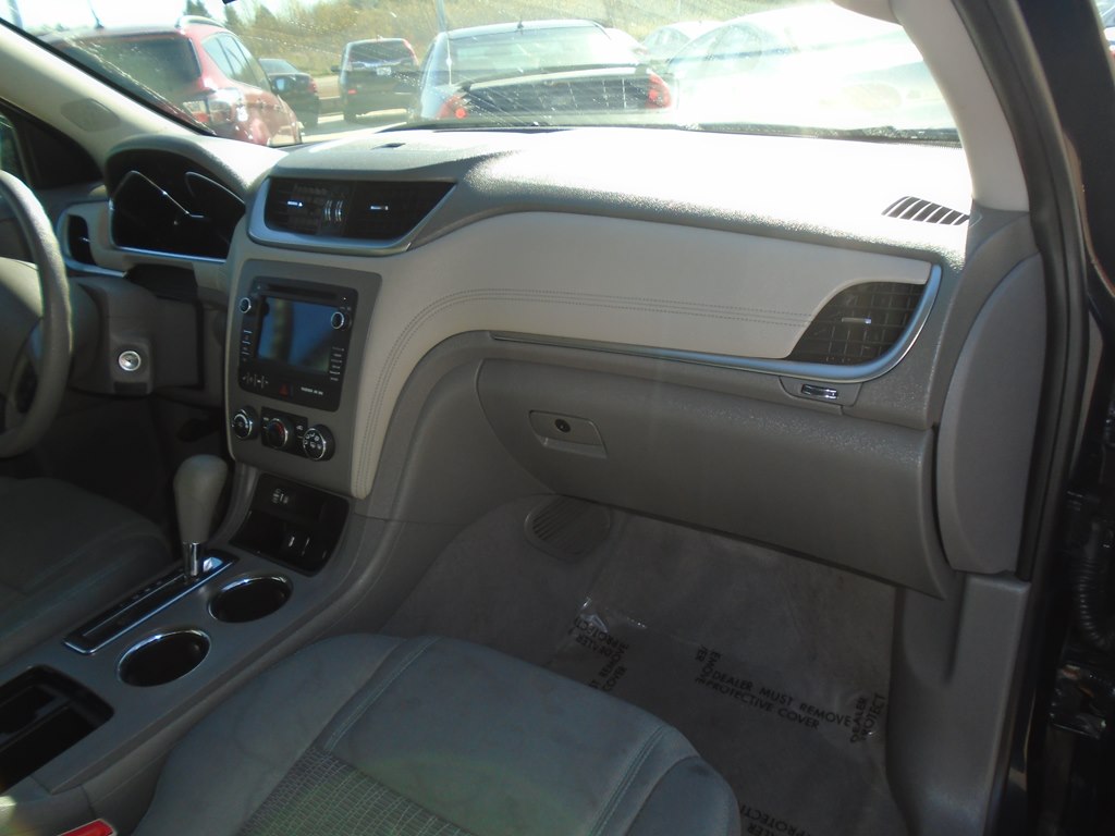 Photo 34 of this CHEVROLET TRAVERSE