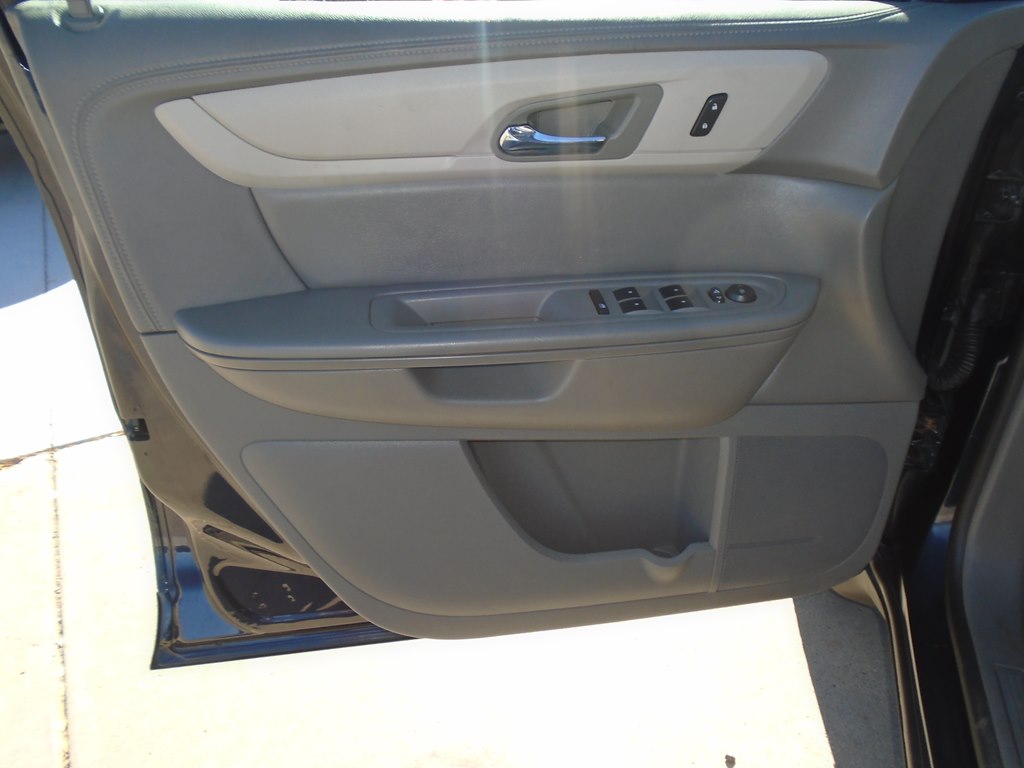 Photo 17 of this CHEVROLET TRAVERSE