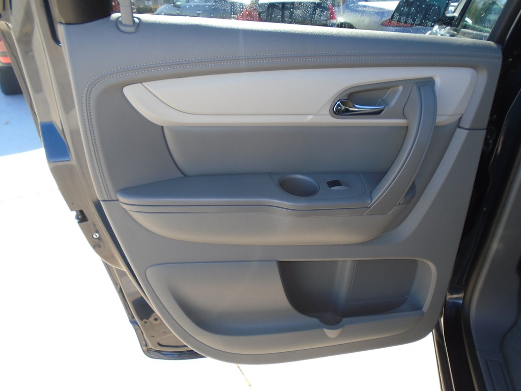 Photo 27 of this CHEVROLET TRAVERSE