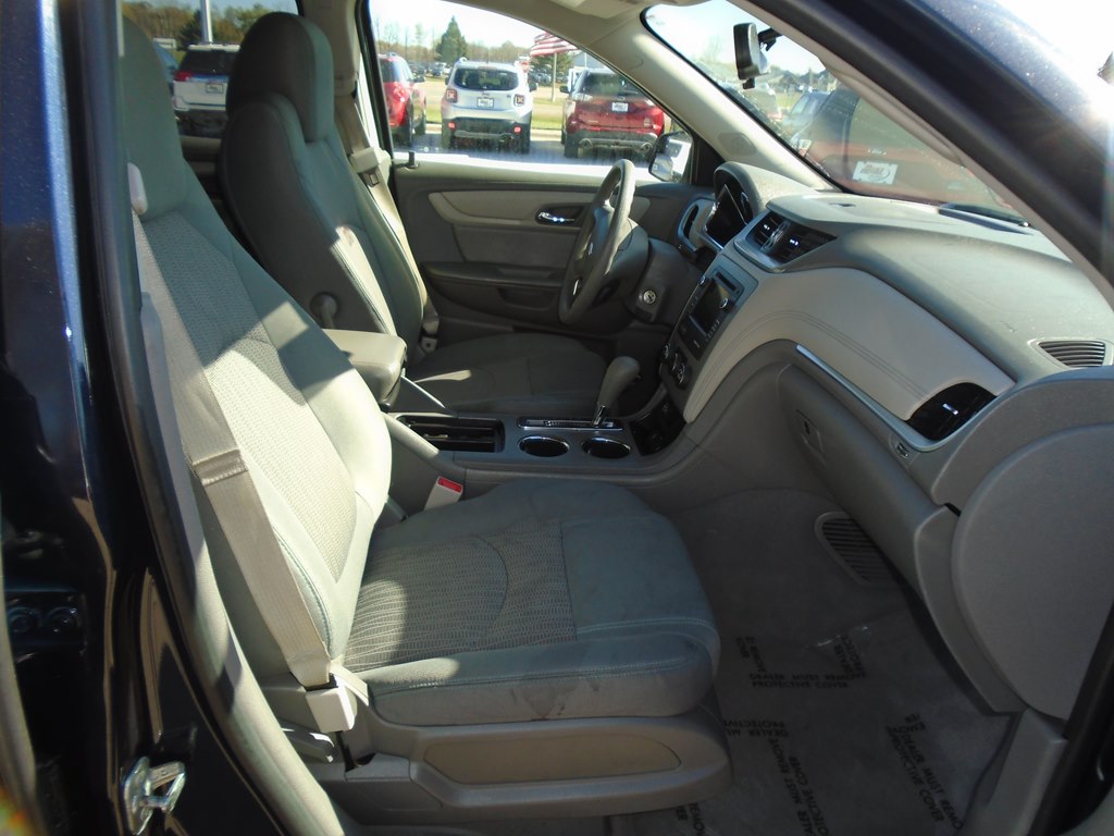 Photo 33 of this CHEVROLET TRAVERSE