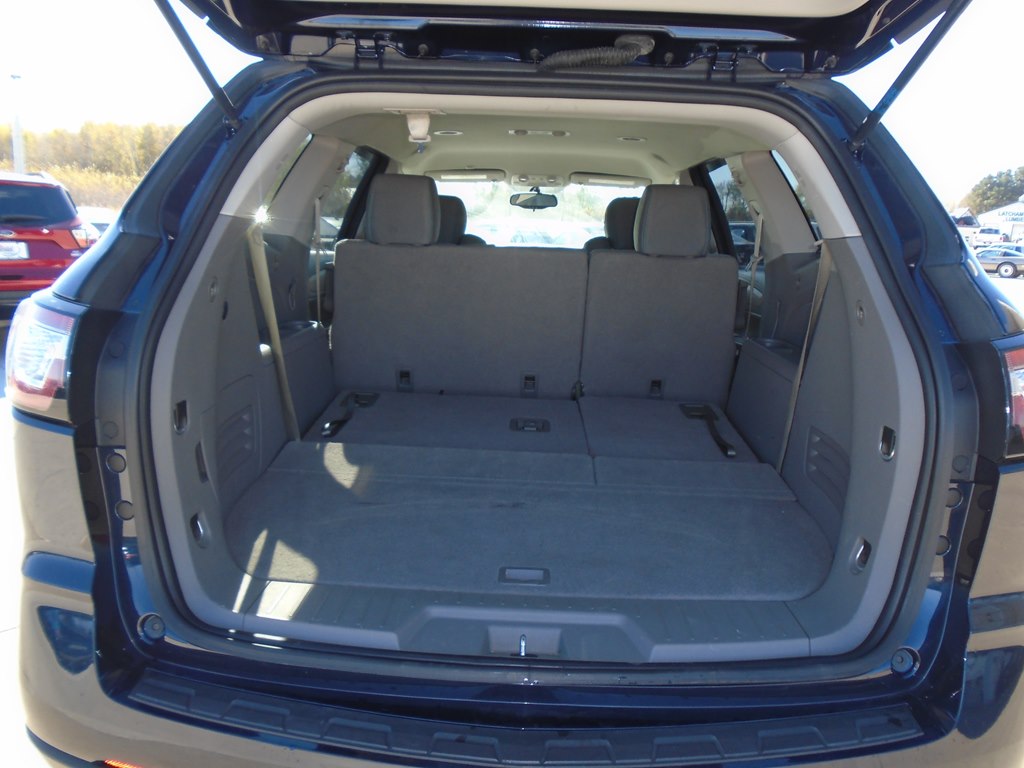 Photo 15 of this CHEVROLET TRAVERSE