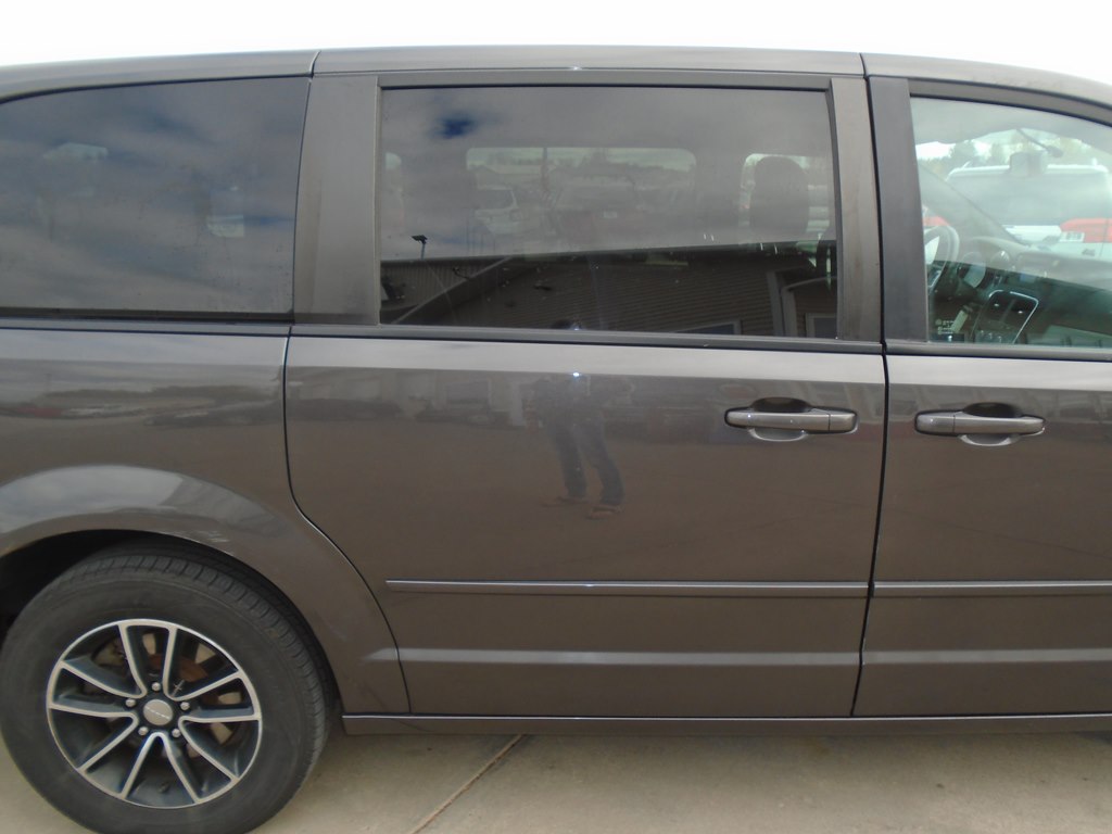 Photo 11 of this DODGE GRAND CARAVAN