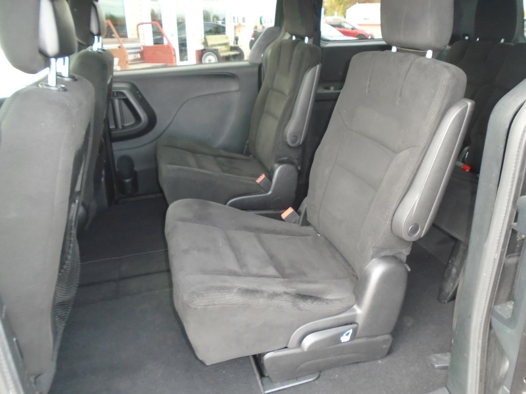 Photo 24 of this DODGE GRAND CARAVAN
