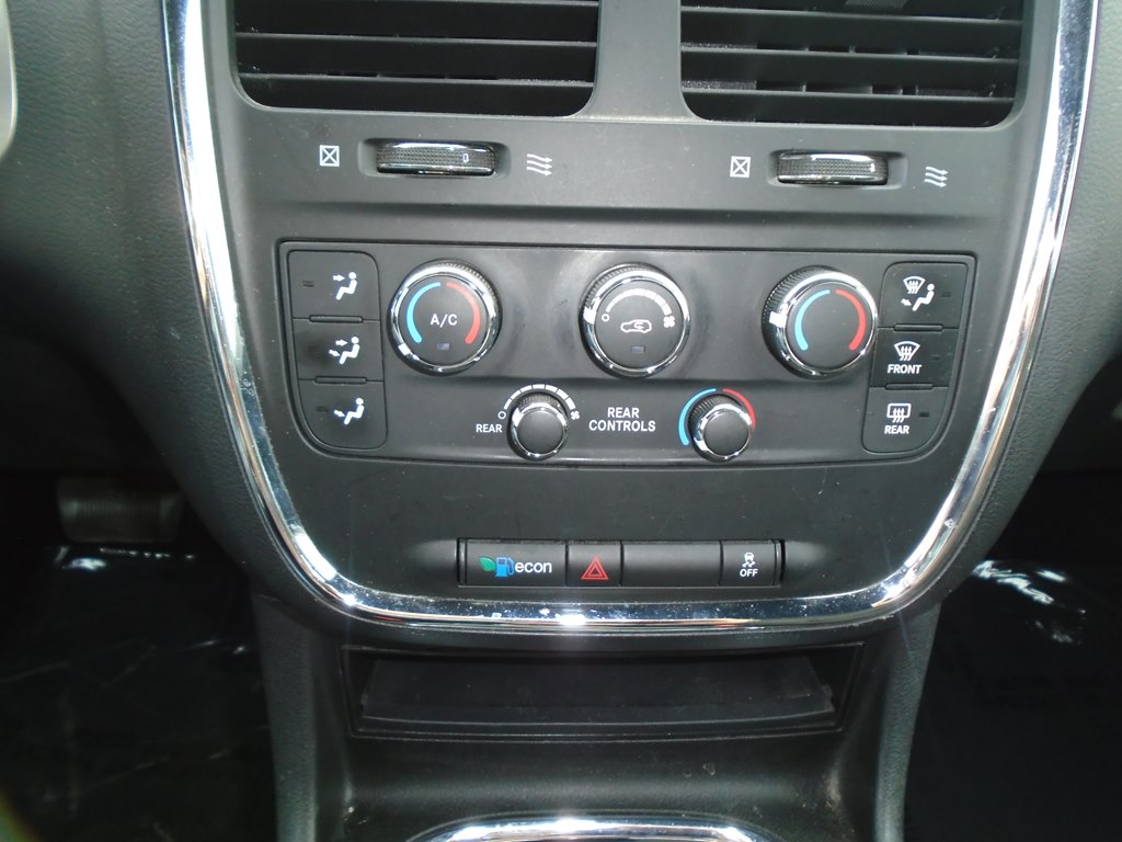 Photo 42 of this DODGE GRAND CARAVAN