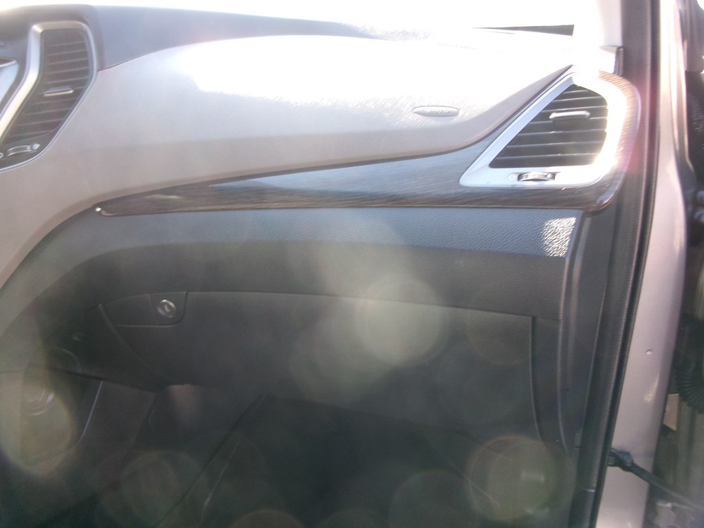 Photo 30 of this HYUNDAI SANTA FE SPORT