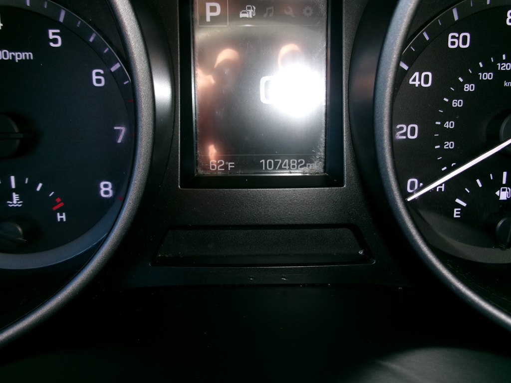 Photo 48 of this HYUNDAI SANTA FE SPORT