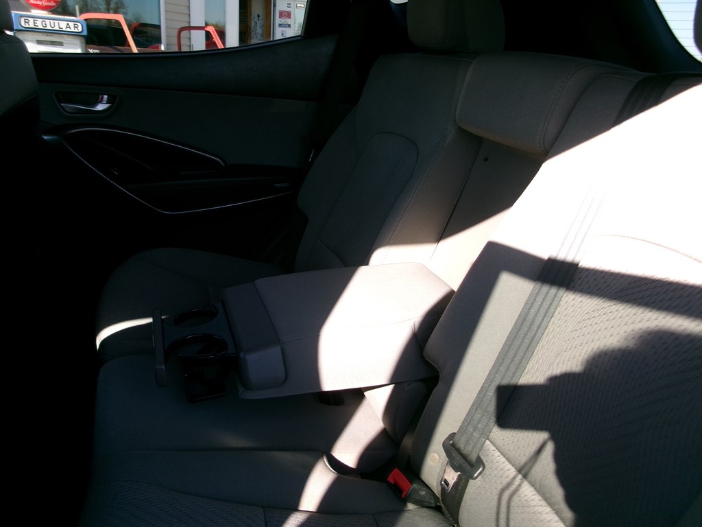 Photo 22 of this HYUNDAI SANTA FE SPORT
